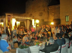 Cimitile, folla alla presentazione della lista numero 3