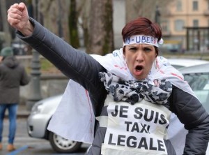 La manifestazionale nazionale tassisti contro uber,Torino,17 Febbraio 2015 ANSA/ ALESSANDRO DI MARCO
