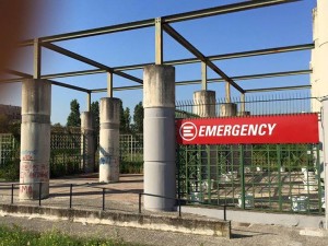 Ponticelli, l'ingresso della nuova sede di Emergency
