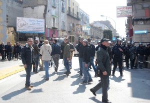 Acerra, i militanti di Casapound lasciano la città scortati dalla polizia