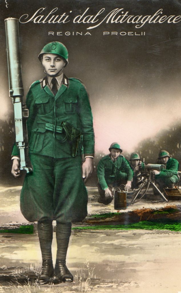 Mario Spina in una cartolina inviata alla famiglia (foto L. Toccafondi)