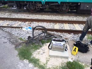 Acerra, quel che resta della bici della vittima 2