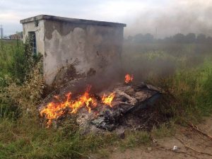 Acerra, rogo tossico nell'area demaniale di contrada Pagliarone 